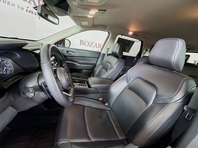 2022 Nissan Pathfinder SL