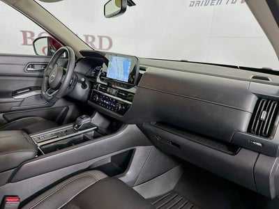 2022 Nissan Pathfinder SL