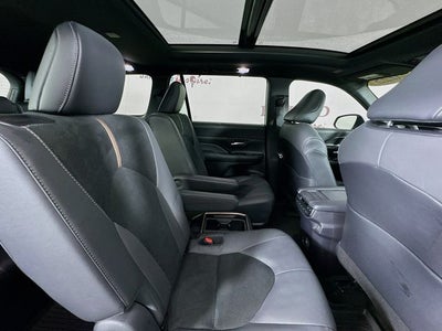 2025 Toyota Grand Highlander Hybrid MAX Platinum