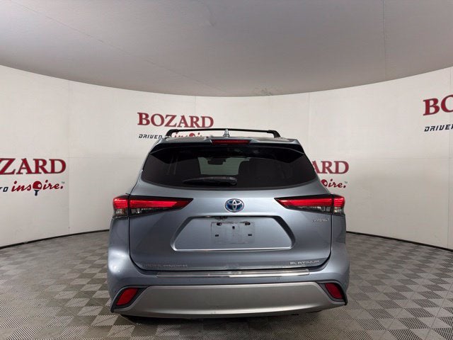 2021 Toyota Highlander Hybrid Platinum