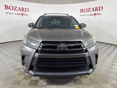 2019 Toyota Highlander SE