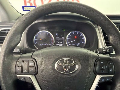 2017 Toyota Highlander LE