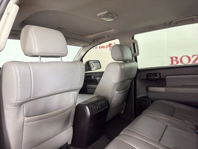 2016 Toyota Sequoia SR5 5.7L
