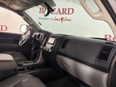 2016 Toyota Sequoia SR5 5.7L