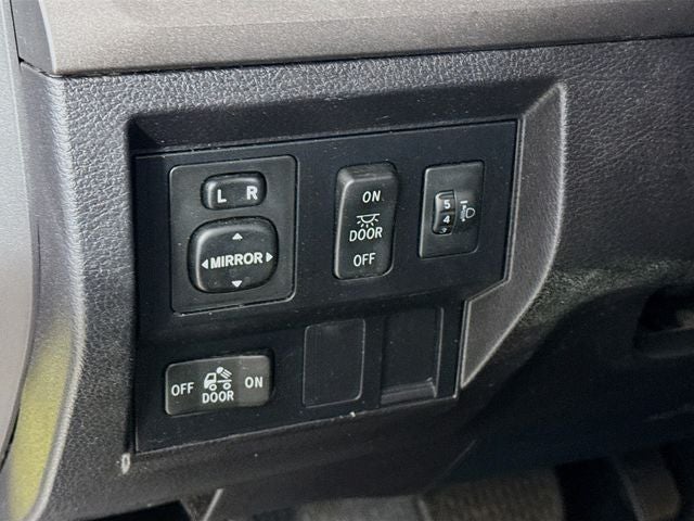 2015 Toyota Tundra SR5