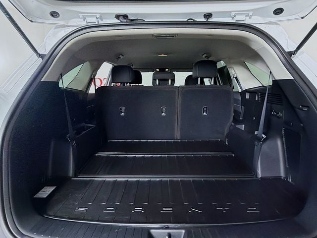 2022 Kia Sorento LX