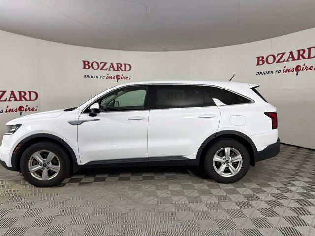 2022 Kia Sorento LX