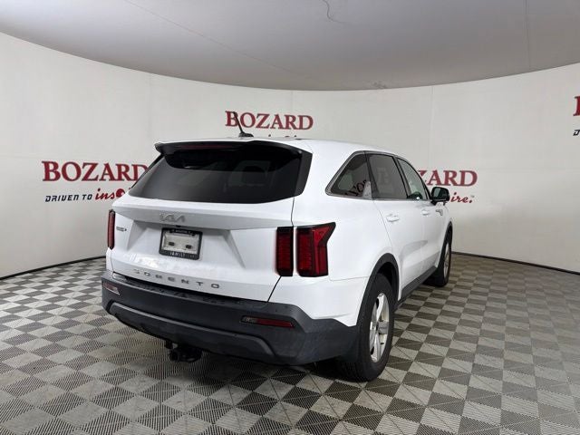 2022 Kia Sorento LX