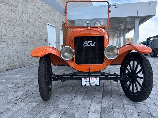 1922 Ford Model T truck