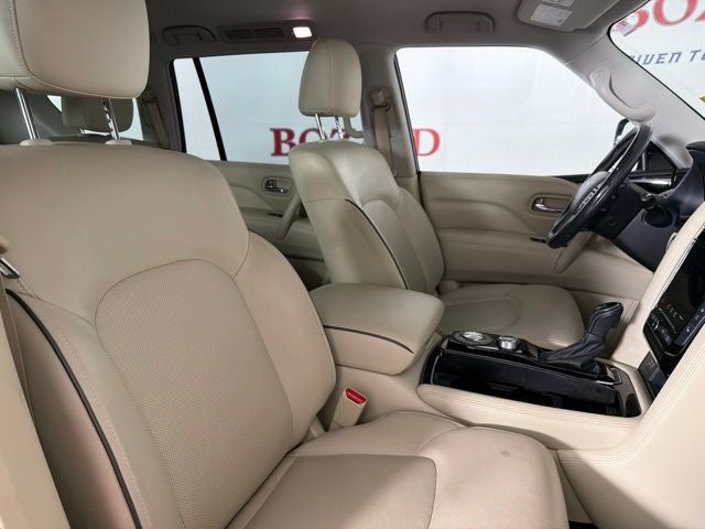 2021 INFINITI QX80 LUXE