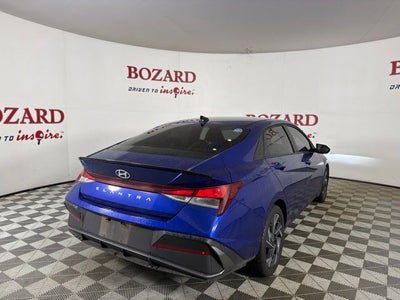 2025 Hyundai Elantra SEL Sport