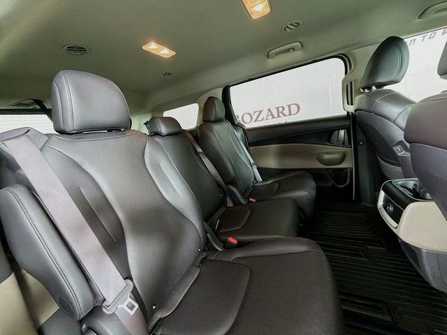 2025 Kia Carnival LXS