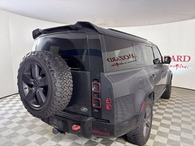 2023 Land Rover Defender 130 X-Dynamic SE