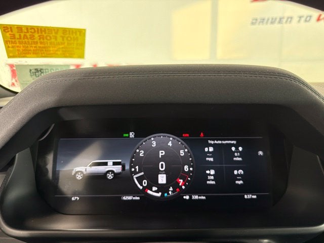 2023 Land Rover Defender 130 X-Dynamic SE