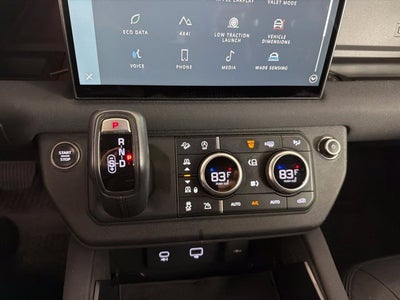 2023 Land Rover Defender 130 X-Dynamic SE