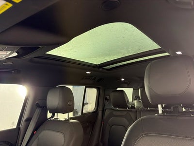 2023 Land Rover Defender 130 X-Dynamic SE