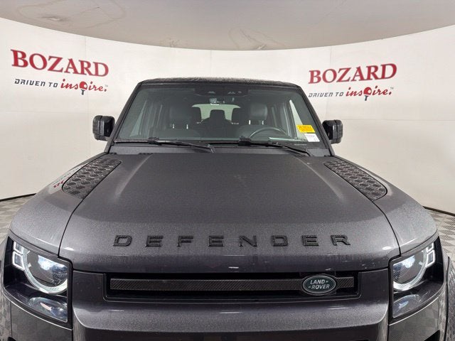 2023 Land Rover Defender 130 X-Dynamic SE