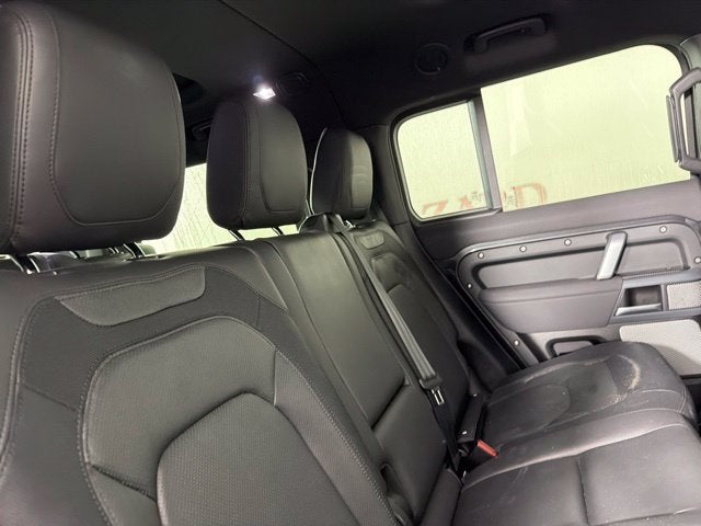 2023 Land Rover Defender 130 X-Dynamic SE