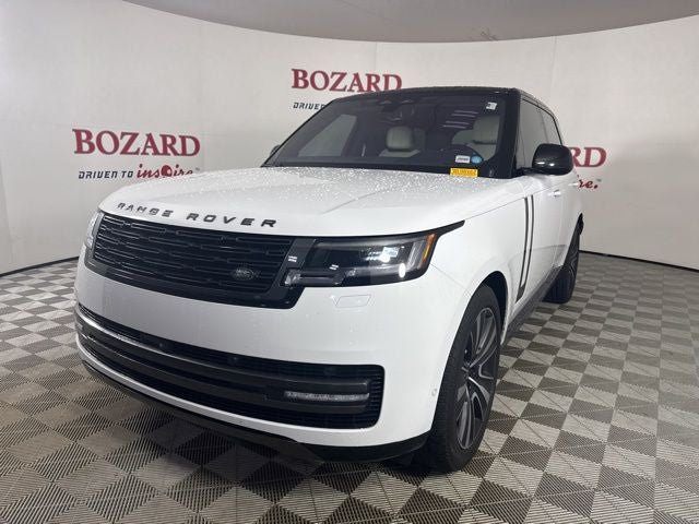2023 Land Rover Range Rover SE