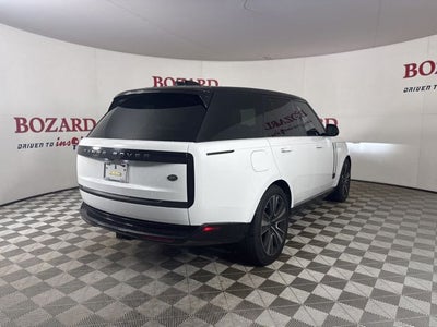 2023 Land Rover Range Rover SE