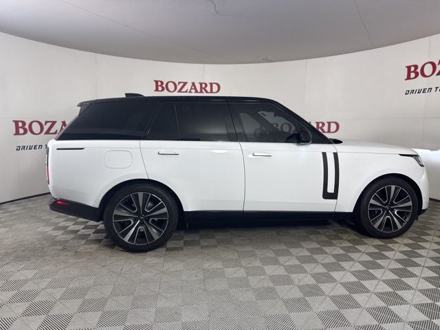 2023 Land Rover Range Rover SE