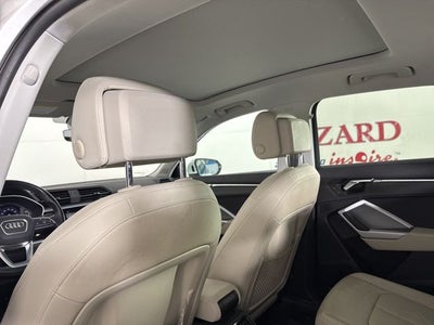 2022 Audi Q3 Premium quattro