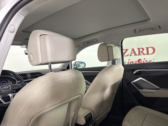 2022 Audi Q3 Premium quattro