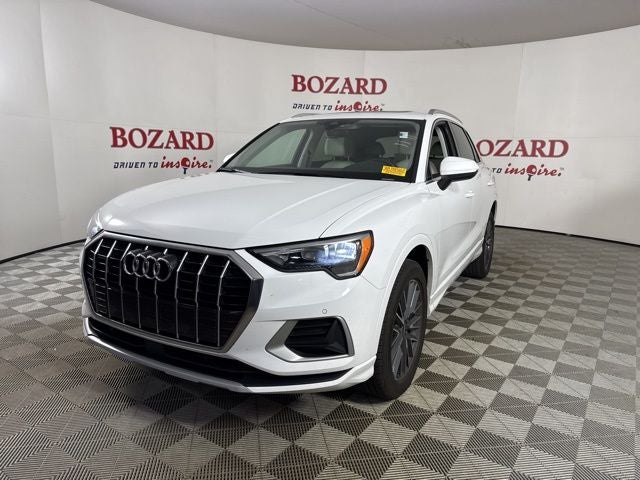 2022 Audi Q3 Premium quattro