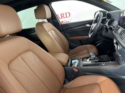 2022 Audi Q5 45 S line Premium quattro