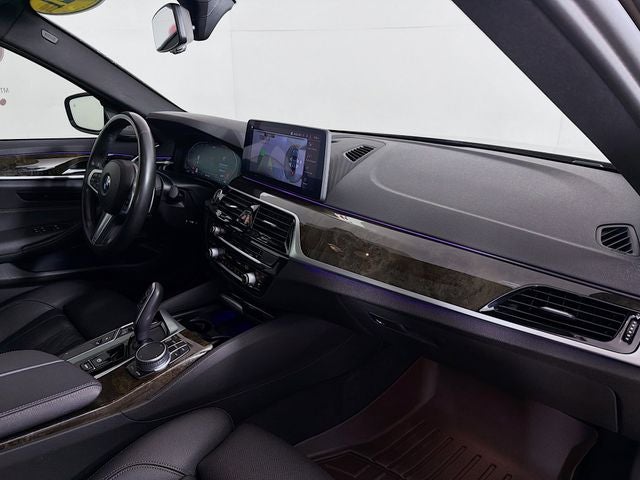 2021 BMW 5 Series 530i