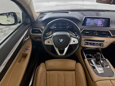 2022 BMW 7 Series 740i