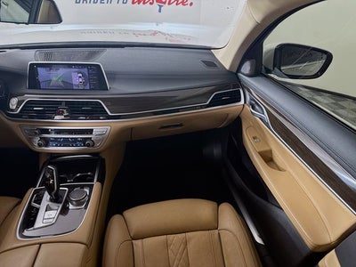 2022 BMW 7 Series 740i