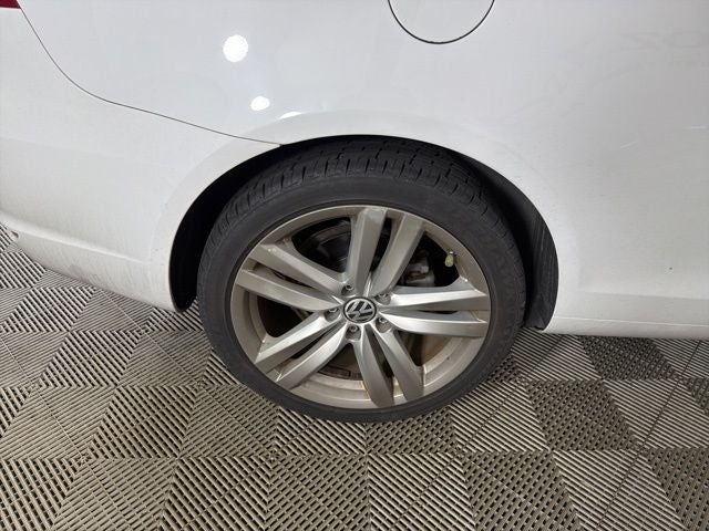 2015 Volkswagen Eos Executive Edition
