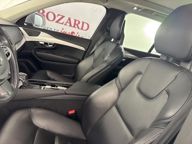 2018 Volvo XC90 T5 Momentum