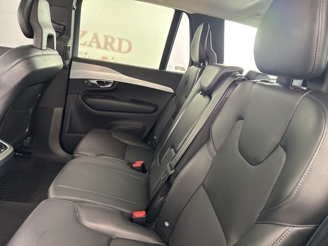 2018 Volvo XC90 T5 Momentum