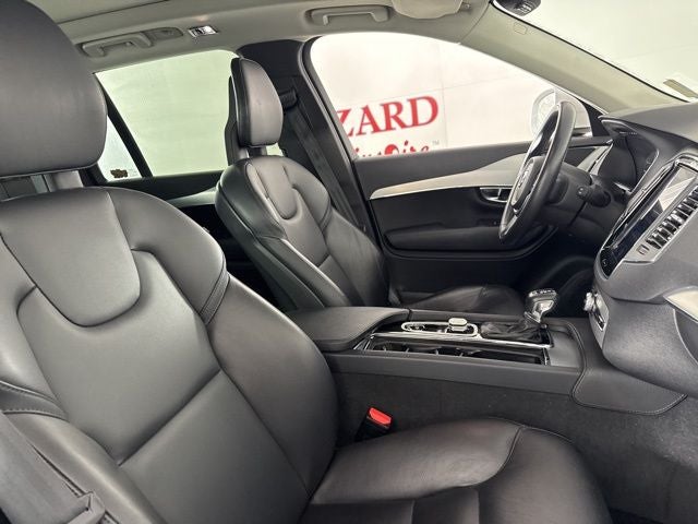 2018 Volvo XC90 T5 Momentum