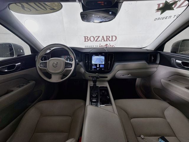 2018 Volvo XC60 T5 Momentum