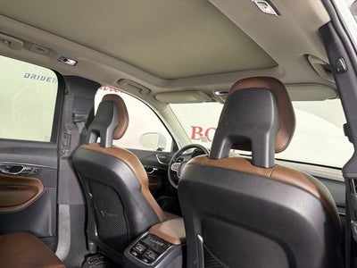 2020 Volvo XC90 T6 Momentum