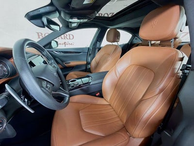 2023 Maserati Ghibli Modena Q4