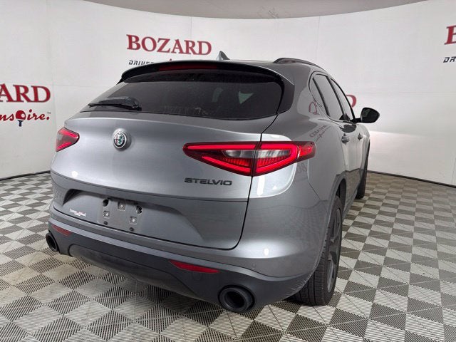 2020 Alfa Romeo Stelvio Base