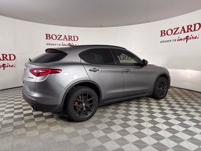 2020 Alfa Romeo Stelvio Base
