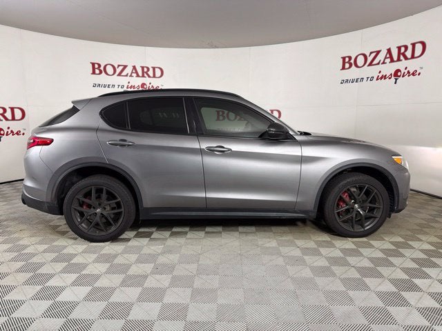 2020 Alfa Romeo Stelvio Base