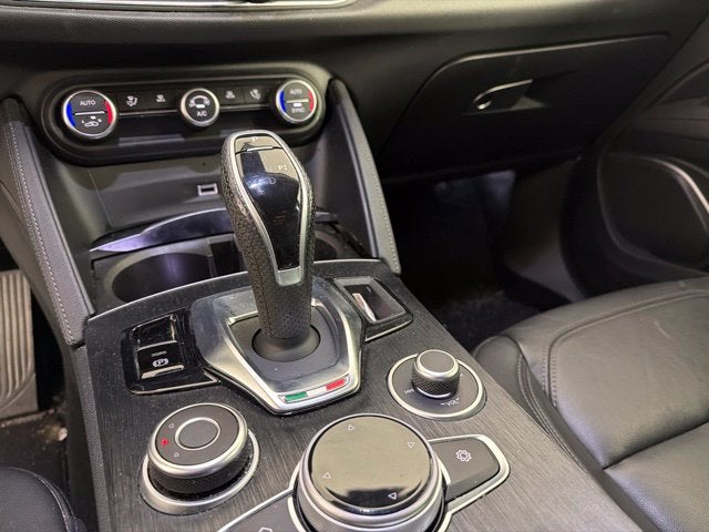 2020 Alfa Romeo Stelvio Base