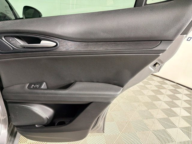 2020 Alfa Romeo Stelvio Base