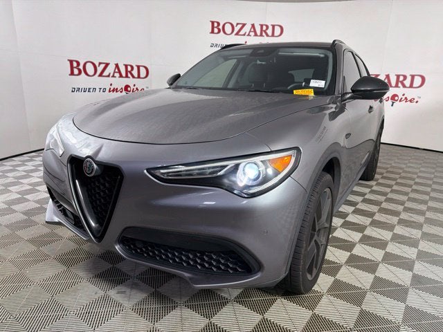 2020 Alfa Romeo Stelvio Base